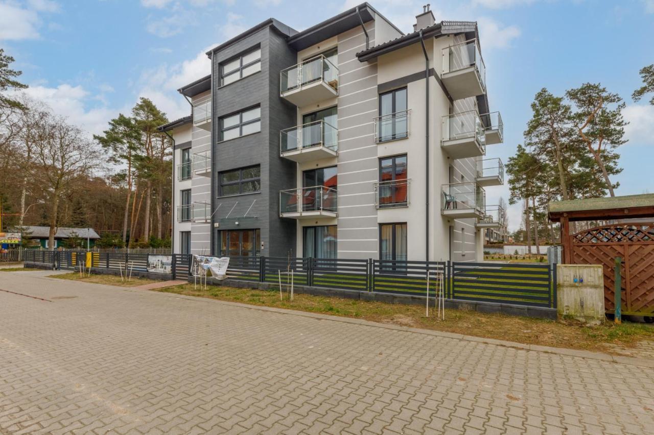 Apartment With Parking 500 M From The Sea By Noclegi Renters Мендзиводзе Екстер'єр фото