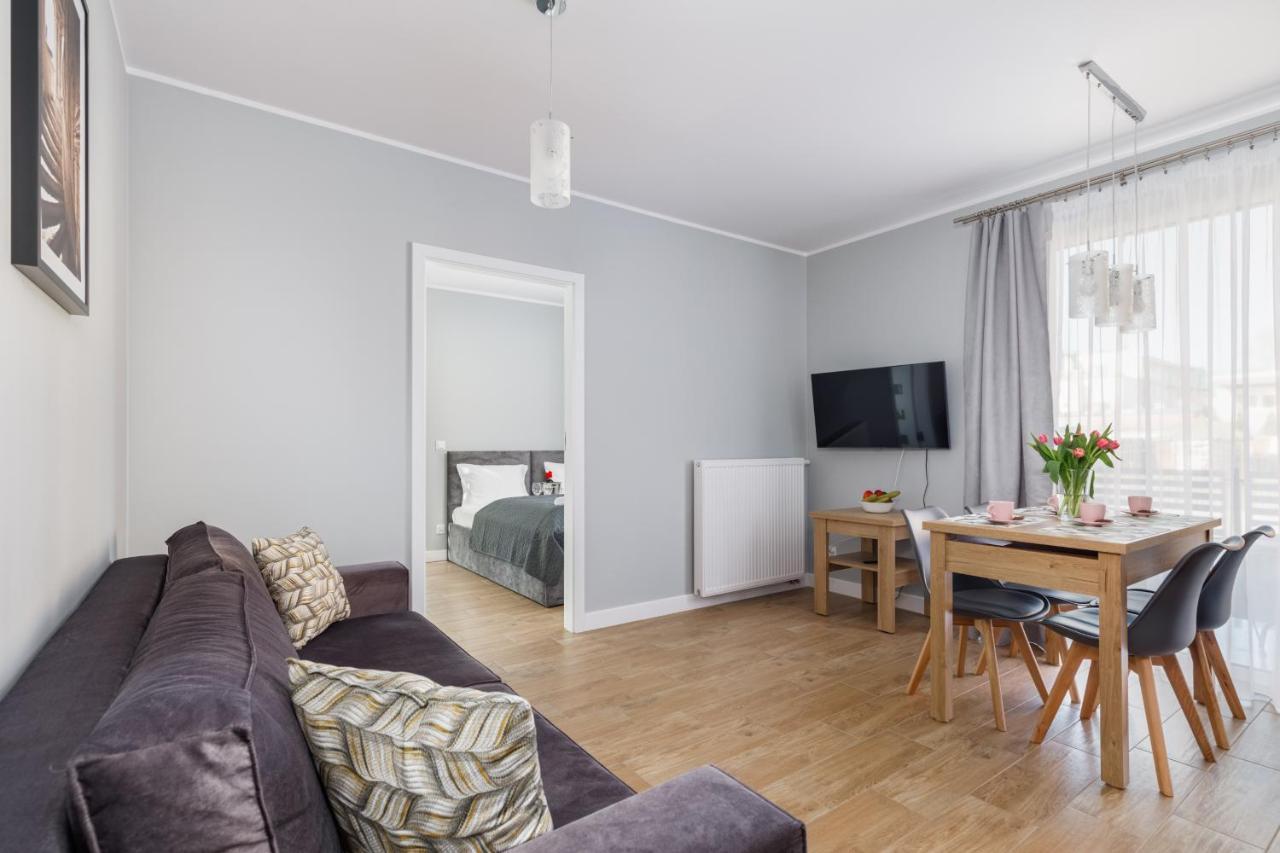 Apartment With Parking 500 M From The Sea By Noclegi Renters Мендзиводзе Екстер'єр фото