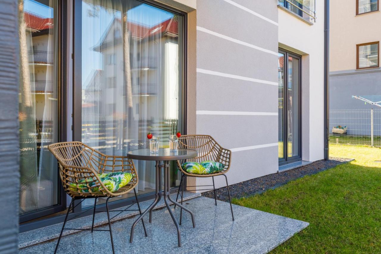 Apartment With Parking 500 M From The Sea By Noclegi Renters Мендзиводзе Екстер'єр фото